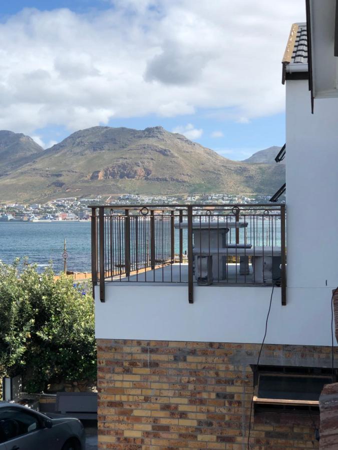 Ollava Guesthouse Simonʼs Town Esterno foto