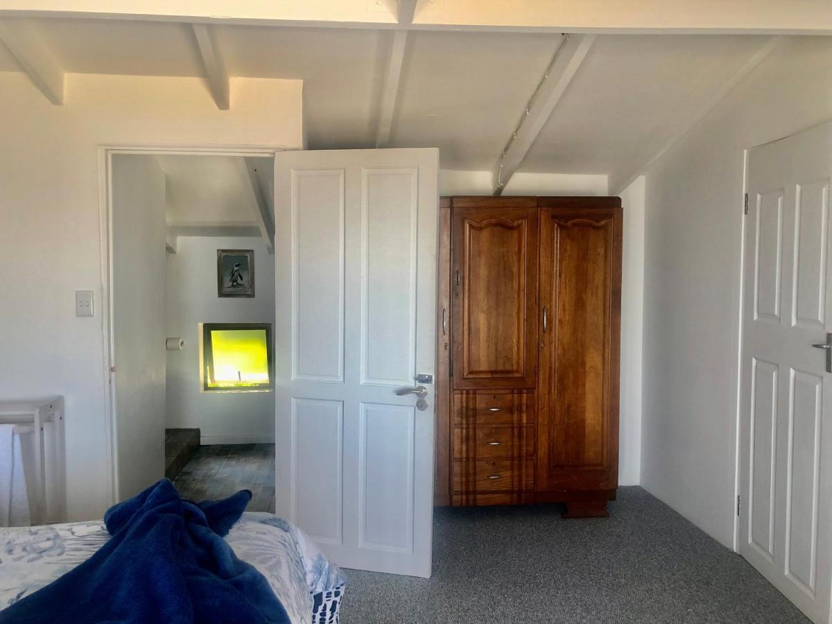 Ollava Guesthouse Simonʼs Town Esterno foto