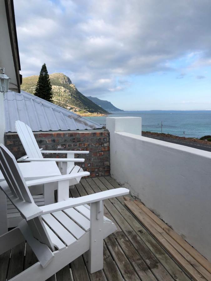 Ollava Guesthouse Simonʼs Town Esterno foto
