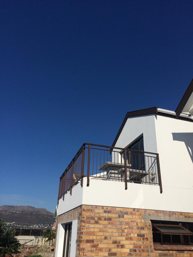 Ollava Guesthouse Simonʼs Town Esterno foto