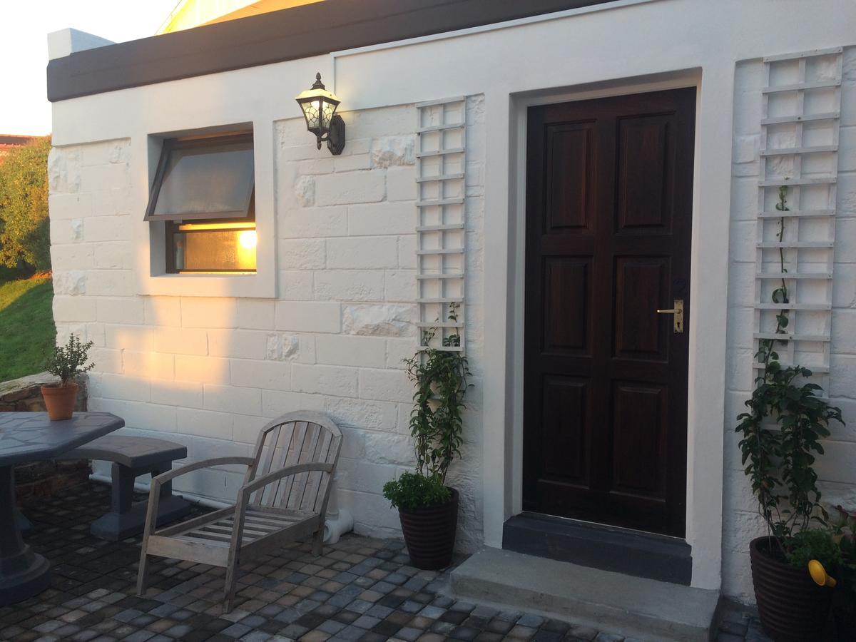 Ollava Guesthouse Simonʼs Town Esterno foto